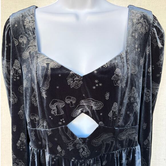 Disturbia Velour Puff Sleeve Dark Fairy Goth Mini Dress w Mushrooms Cut-Out sz 8 - Picture 6 of 12
